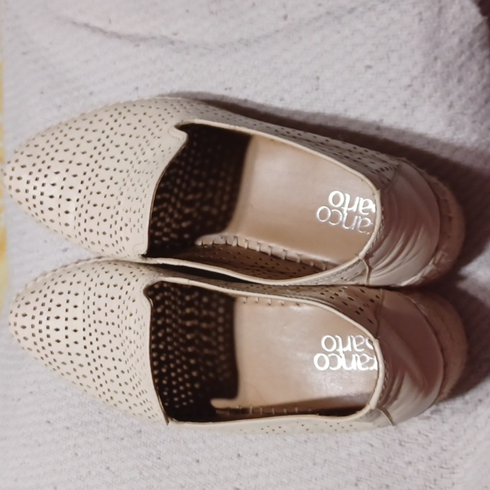 Franco Sarto Women’s Frontier Cut Out Spring Summer Loafer. Size 8.5 Like New
